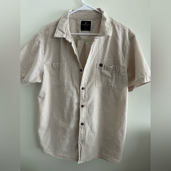 Junk Food Clothing Men's Light Tan Casual Button Down Shirt - Picture 1 of 7